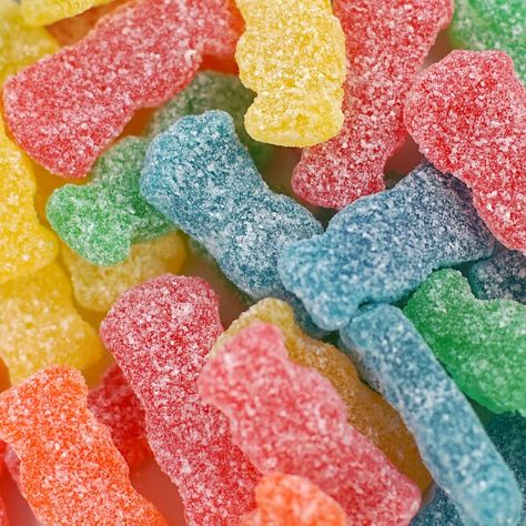 The original sweet and sour candy, Sour Patch Kids are a classic, old fashioned favorite. http://www.candyjar.com/products/sour-patch-kids Sour Foods, Soft Candy, Rainbow Candy, Pretty Dessert, Sour Patch Kids, Food Therapy, Japanese Candy, Kids Candy, Sour Patch