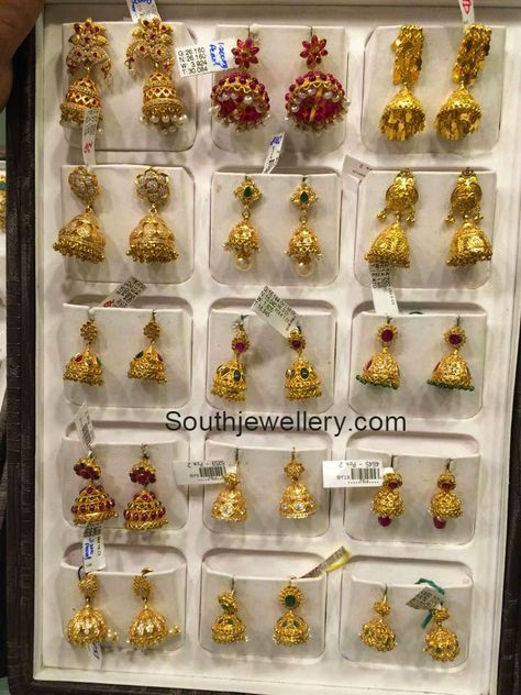 latest gold jhumkas designs Zumka Design Gold, Jhumkas Designs, Jimikki Kammal, Gold Jhumkas, Star Jewellery, Latest Jewellery Designs, Small Earrings Gold, 22 Carat Gold Jewellery, Gold Jhumka