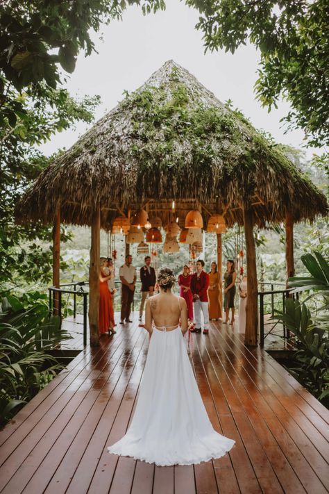 This Jungle Elopement in Costa Rica Will Take Your Breath Away - Green Wedding Shoes Costa Rica Micro Wedding, Wedding In Costa Rica, Costa Rica Destination Wedding, Costa Rica Wedding Venues, Costa Rica Elopement, Costa Rica Wedding Dress, Jungle Elopement, Costa Rican Wedding, Costa Rica Volcano