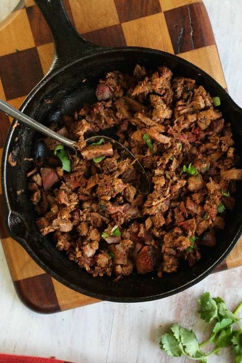 Pioneer Woman Beef Brisket, Brisket Dinner Sides, Leftover Brisket Chili Recipe, Brisket Nachos Recipes, Brisket Recipes Slow Cooker, Leftover Brisket Chili, Brisket Tacos Crock Pot, Beef Brisket Instant Pot, Pioneer Woman Crockpot