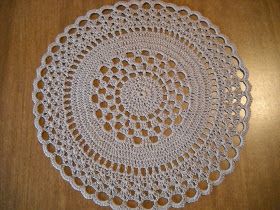 Diy Crochet Doilies, Vintage Crochet Doily Pattern, Free Doily Patterns, Crochet Doily Rug, Crochet Lace Doily, Free Crochet Doily Patterns, Doily Pattern, Vintage Crochet Patterns, Crochet Rug Patterns