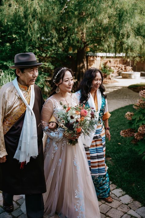 Tibetan American Wedding - Daniela Guerrero Photography Tibetan Wedding, American Wedding, East Asia, North East, Wedding Photography, Collage, Photography, Pins, Kos