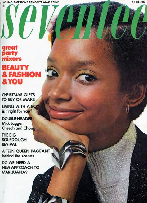 Joyce Walker, 1970s Models, 70s Black Women, Black Supermodels, 70s Makeup, Cover Girl Makeup, Retro Makeup, Vintage Black Glamour, Seventeen Magazine