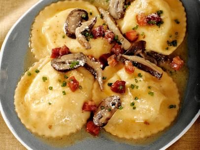 How To Make Ravioli, Taleggio Cheese, Anne Burrell, Ravioli Filling, Mushroom Sauce Recipe, Pasta Casera, Ravioli Recipe, Wild Mushroom, Chicken Marsala