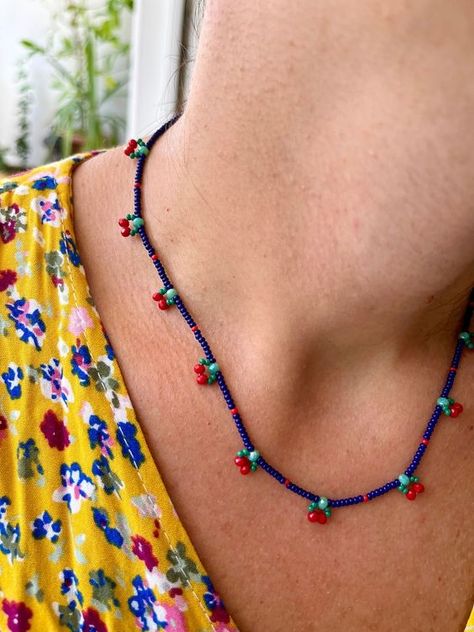 Cherry Necklace Turquoise, Minimalist Jewelry, Seed Beaded Dainty Choker, Necklaces for Women - Etsy #BeadingPatterns #SeedBeadPattern #SeedBeadPatternsAnimals #SeedBeadPatternsFlower Harry Styles Jewelry, Diy Beaded Rings, Cherry Necklace, Seed Bead Choker, Diy Collier, Dainty Choker, Bead Choker, Necklace Turquoise, Beaded Jewelry Patterns