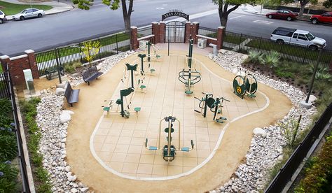 Greenfields Outdoor Fitness Open Gym In Park, Community Park Design, Urban Element, Outdoor Gym Equipment, Backyard Gym, Natural Swimming Ponds, Open Gym, Pocket Park, Jogging Track