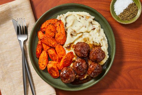 Cranberry-Glazed Meatballs Recipe | HelloFresh Chicken Flatbread Recipes, Beef Meatloaf Recipes, Cranberry Meatballs, Burger Recipes Beef, Beef Meatloaf, Chicken Quesadilla Recipe, Chicken Skewer Recipe, Chicken Flatbread, Glazed Meatballs