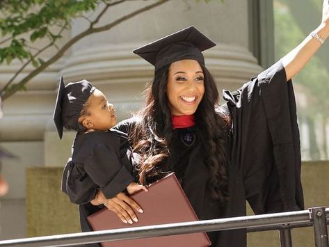 Single mother graduates Harvard Law School against the odds Graduation Dress College, College Graduation Pictures, Graduation Photography Poses, Harvard Law, Harvard Law School, Texas State University, Graduation Picture Poses, Grad Photoshoot, Final Exam