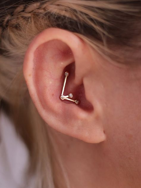 Stud Helix Piercing, Conch Piercing Stud, Conch Stud, Kinetic Jewelry, Piercing Conch, Bar Earring, Conch Jewelry, Earring Piercing, Piercing Cartilage