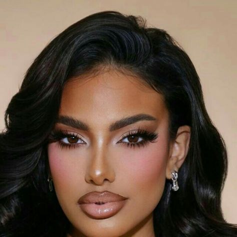 Make up inspo,glamour make up Pretty Eyes Makeup, Wedding Makeup And Hair Ideas, Pink Makeup Looks Brown Skin, Pink Doll Makeup Look, Pink Lip Wedding Makeup, 90s Bombshell Makeup, Medium Lips, Doll Makeup Look, Pink Glam Makeup