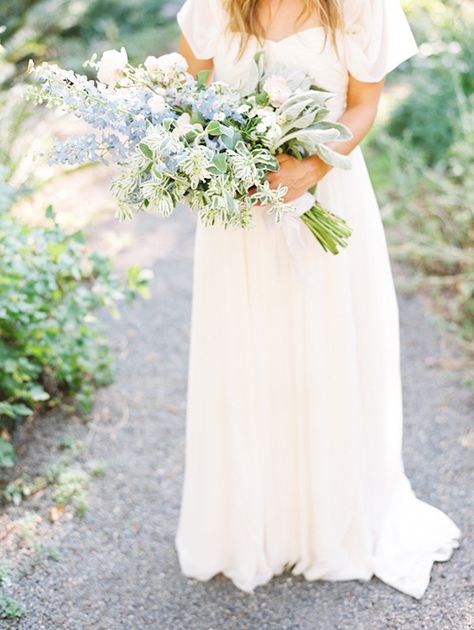 Blue Green Wedding, Green Wedding Bouquet, Rustic Bride, Bride Planning, Bride Bouquet, Picnic Wedding, Countryside Wedding, V Neck Wedding Dress, Wedding Dresses Strapless