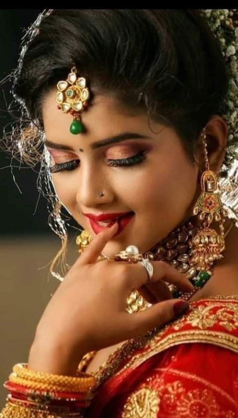 शादी की तस्वीरें, Indian Bride Poses, Indian Bride Photography Poses, Indian Wedding Poses, Bride Photos Poses, Indian Wedding Photography Couples, Bridal Photography Poses, Indian Bridal Photos, Indian Wedding Couple Photography