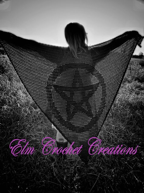 ElmCrochetCreations Free Crochet Skull Shawl Pattern, Crochet Skull Shawl, Witchy Crochet Shawl Pattern, Stevie Nicks Shawl Crochet Pattern, Goth Crochet Shawl, Purple Shawl, Lilo Stitch, The Purple, Triangle Shawls