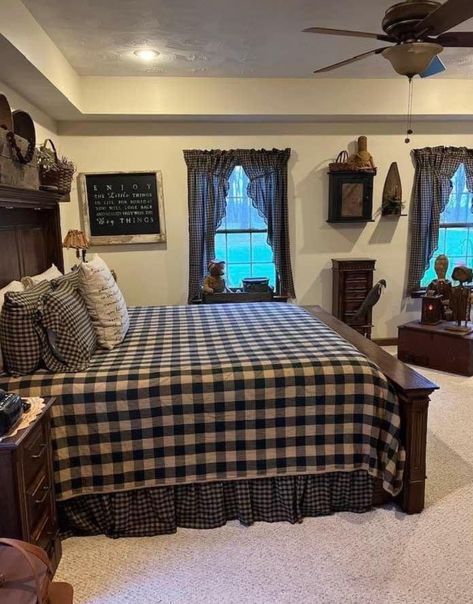 Primitive Bedroom Decor, Primitive Bedroom Ideas, Primitive Country Bedrooms, Primitive Home Decorating, Themed Bedrooms, Guest House Plans, Bedroom Comforter Sets, Primitive Bedroom, Primitive Living Room