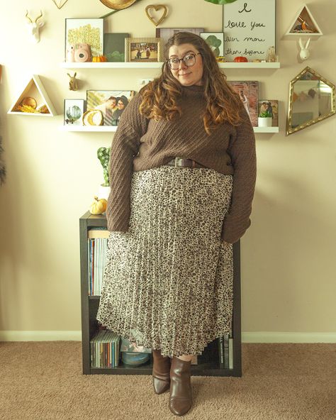 Shades of Brown, an outfit by Katie Selt for The Katie Edit www.thekatieedit.com Academia Outfits Plus Size, Plus Size Academia Fashion, Dark Academia Outfit Plus Size, Plus Size Dark Academia, Plus Size Academia, Cottage Fashion, Countryside Fashion, Plus Size Workwear, Cottagecore Clothes