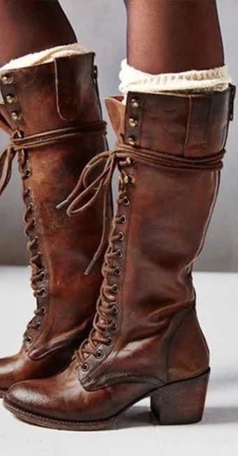 Mode Hippie, Boho Boots, Hot Boots, Hippie Look, Mode Boho, Cute Boots, Hot Shoes, Long Boots, Boot Bag