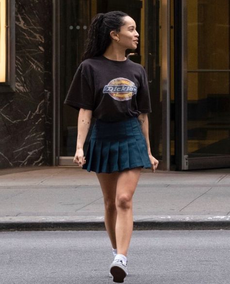 Zoe Kravitz High Fidelity, Zoe Kravitz Style, Zoe Kravitz, Rachel Green, High Fidelity, Looks Street Style, Mode Inspo, Celebrity Look, Looks Style