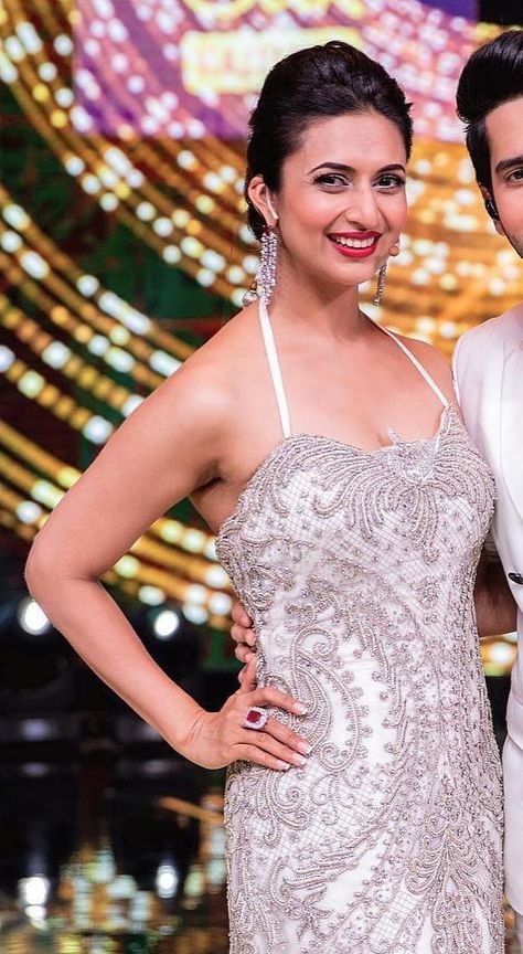 Divyanka Tripathi Hot, Divyanka Tripathi, Hd Pic, Serial Actress, Indian Tv Actress, Beautiful Lady, Actress Pics, Bollywood Girls, Indian Actress Hot Pics