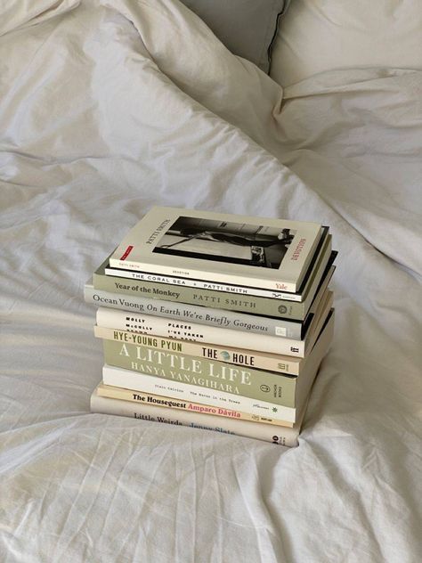 Reading Book Astethic, Katharine Core, Books Aesthetic Stack, Stacks Of Books Aesthetic Bedroom, Book Stacks Aesthetic, Book Aesthetic Light Academia, Cutesy Aesthetic, Books Aesthetic Coquette, Wish Board