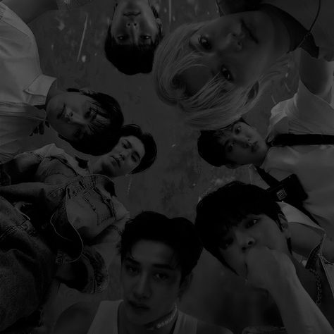 Kpop Backgrounds, Black And White People, Kids Zoo, Kids Groups, Dark Pictures, Gray Aesthetic, Picture Icon, Black And White Aesthetic, Kids Icon