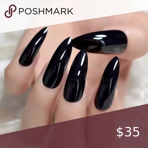 Black Shiny Beauty False Nails Amazing quality, long and Beautiful!! These nails are very beautiful sturdy coffin nails. They look and feel very natural, and are easy to apply. Exactly as Pictured. 😍 The nails are definitely extra long coffin style💛 They are a fantastic length and perfect coffin style but they are also long enough to where you can cut them down and make them your own and still have long nails :)  I recommend using nail glue, or super nail glue. Accessories Long Ballerina Nails, Black Nail Tips, Long Fake Nails, Nail Long, Long Stiletto Nails, Pink Gel Nails, Black Nail Designs, Super Nails, Ballerina Nails