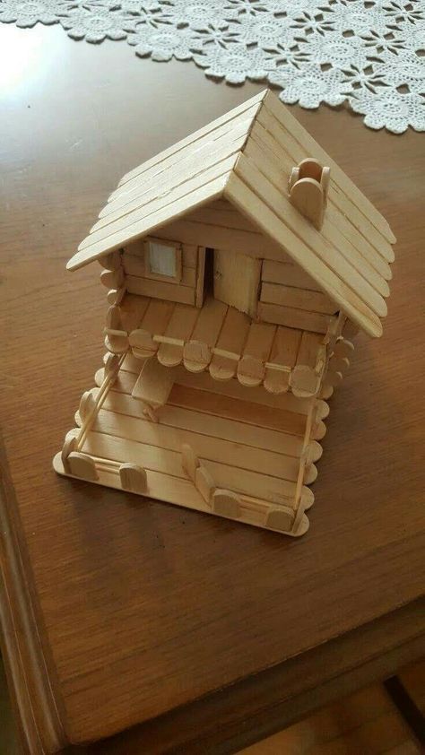 Kandang Hamster, Popsicle Stick Crafts House, Popsicle Stick Houses, Diy Popsicle Stick Crafts, Diy Popsicle, Popsicle Crafts, Fairy Garden Designs, Wooden Toys Plans, Stick Art