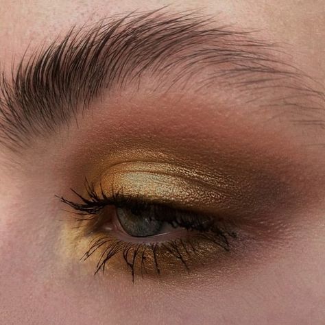 Greek Mythology Makeup, Greek Goddess Makeup, Hera Aesthetic, Greek Makeup, Greek Mythology Aesthetic, Greek Goddess Aesthetic, Ancient Greece Aesthetic, Mythology Aesthetic, Hp Characters