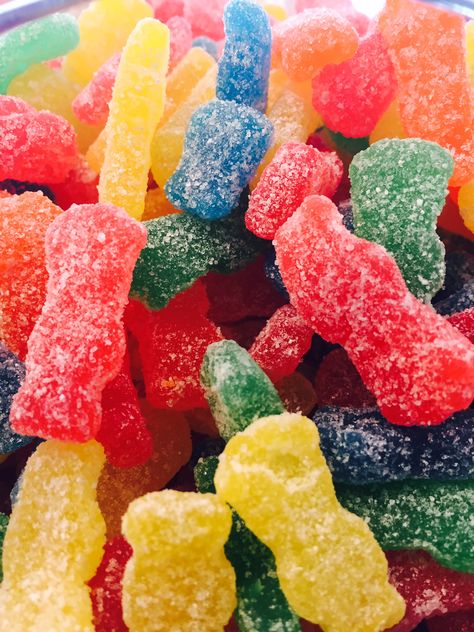 Sour Patch Wallpaper, Sour Patch Aesthetic, Sour Patch Kids Aesthetic, Sour Candy Aesthetic, Sourpatch Kid, Sour Patch Candy, Gummi Candy, Desert Drinks, Sparkles Background