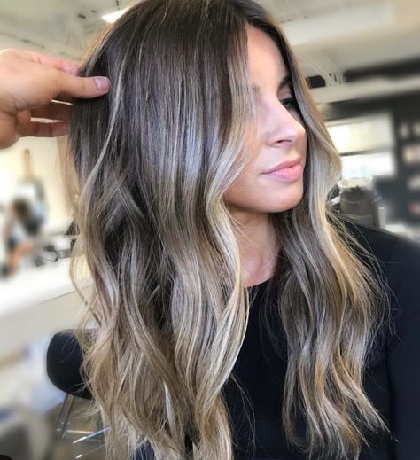 Bayalage Money Pieces, Blonde Brown Baylage Hair, Lowlights Over Grown Out Highlights, Baylage Brunette Blonde, Dimensional Blonde Balayage, Root Smudge Blonde, Baylage Hair, Brown Hair Shades, Brown Hair With Blonde Highlights