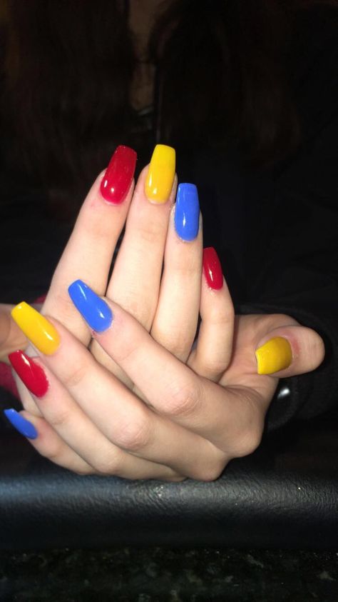 Easy Neon Nails, Kidcore Nails Short, Primary Colors Nails, Insane Clown Posse Nails, Lesbian Manicure Nails, Lesbian Nails Acrylic Two Short, Nail Ideas Polish, Lesbian Acrylic Nails, Splatoon Nails