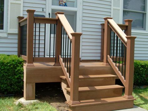 Getting access to your mobile home reliably and safely is perhaps the most important function of the steps that lead up to your entry way. This guide will... #steps #stairs Landscape Development, Porch Handrails, Porch Railing Designs, Front Porch Deck, Front Porch Railings, Porch Stairs, Front Door Steps, Front Porch Steps, Porch Kits