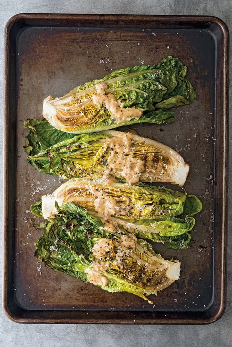 Broiled Lettuce, Grilled Lettuce Romaine, Roasted Romaine, Charred Romaine, Romaine Lettuce Recipe, Grilled Lettuce, Anchovy Recipes, Grilled Romaine Salad, Grilled Romaine