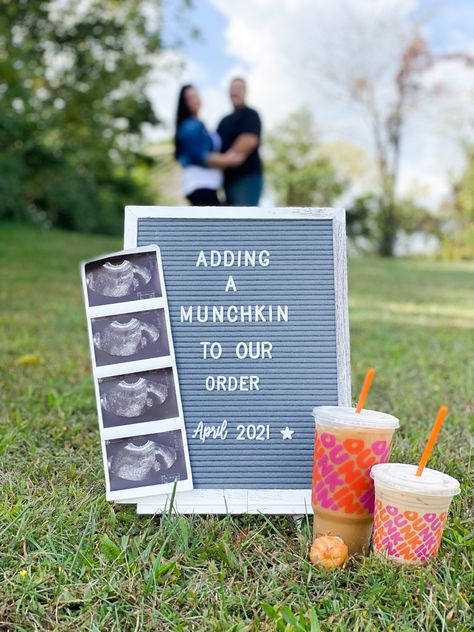 Coffee Gender Reveal Ideas, Coffee Baby Announcement, Coffee Pregnancy Announcement, Coffee Gender Reveal, Anniversary Pregnancy Announcement, Spring Pregnancy Announcement Ideas, First Time Pregnancy Announcement Ideas, Coffee And Pregnancy, Baby Timeline