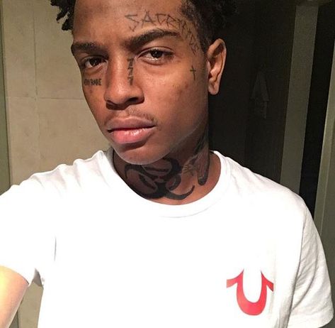 every story has a happy ending.. or does it? #fanfiction #Fanfiction #amreading #books #wattpad Rare Tattoos, Ski Mask The Slump, Husband Appreciation, Slump God, Denzel Curry, Retro Tattoos, Cute Short Haircuts, Lil Pump, Face Tattoos