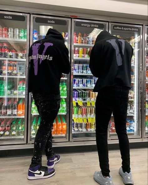 Street Wear Male, Vlone Clothing, Bape Outfits, Ab Workout Men, Rapper Outfits, Drip Outfit Men, Gangsta Style, Swag Outfits Men, Street Style Outfits Men