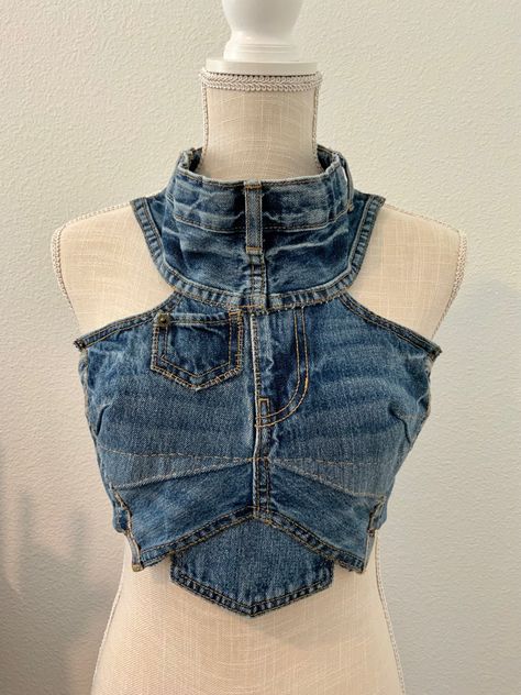 Blue Jeans Outfit Ideas Women, Blue Jeans Outfit Ideas, Jeans Casual Outfit, Blue Jeans Outfit, Denim Diy Clothes, Ropa Upcycling, Jeans Outfit Ideas, Reworked Denim, Upcycle Clothes Diy