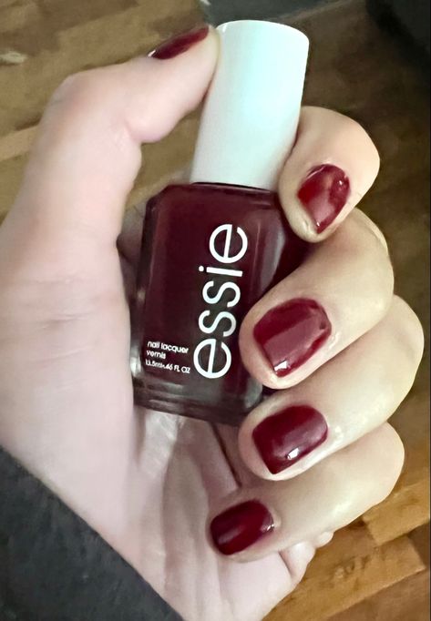 Fall Nails 2022, Burgundy Nail Polish, Cherry Nails, London Nails, Nails 2022, Red Nail Polish, Burgundy Nails, Essie Nail Polish, Nail Polish Collection