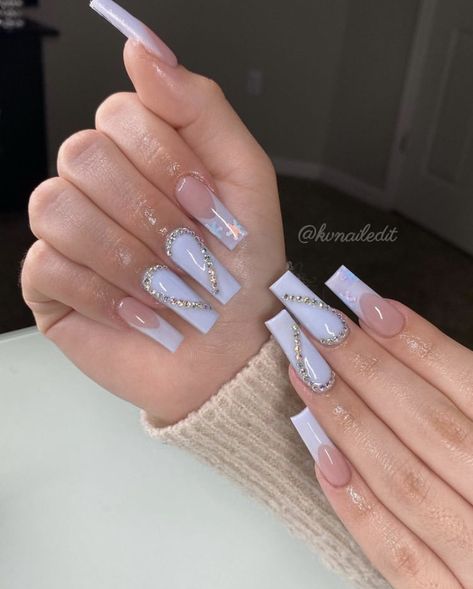 White Acrylics With Gems, White Acrylic Nails Coffin With Gems, White Acrylic Nails Coffin Rhinestones, Plain White Acrylic Nails With Gems, Nail Designs Sns, White Tapered Square Nails With Gems, Acrylic White Nails, White Diamond Nails, Simple White Nails