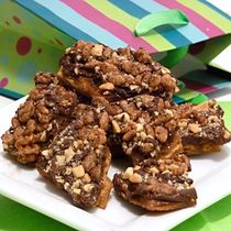 Chocolate Nut Butter Brickle Recipe Brickle Recipe, Butter Brickle, Nuts Recipes, Toffee Bark, Chocolate Cake With Coffee, Toffee Candy, Italian Food Recipes, Gourmet Candy, Delicious Appetizer Recipes