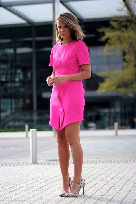 I love Courtney Kerr! And I love love this dress!! Plus the heels! Snake Skin Heels Outfit, Courtney Kerr, Snake Skin Heels, Bright Pink Dresses, Summer Attire, Hot Pink Dresses, Dressed To Kill, New Classic, Pink Fashion