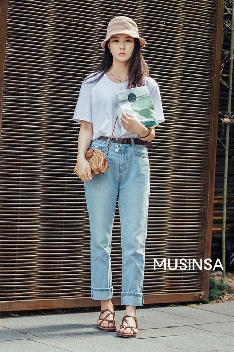 Street Fashion Women Summer, Korean Street Fashion Women, Street Fashion Women, Asian Street Style, Korean Street, Korea Fashion, Fashion Korean, Korean Street Fashion, Asian Style