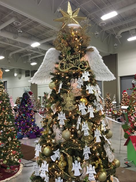 Angel Theme Christmas Tree, Angel Theme, Tree Inspiration, Holiday Trees, Tree Themes, Christmas Tree Inspiration, Angel Tree, Navidad Diy, 2024 Christmas