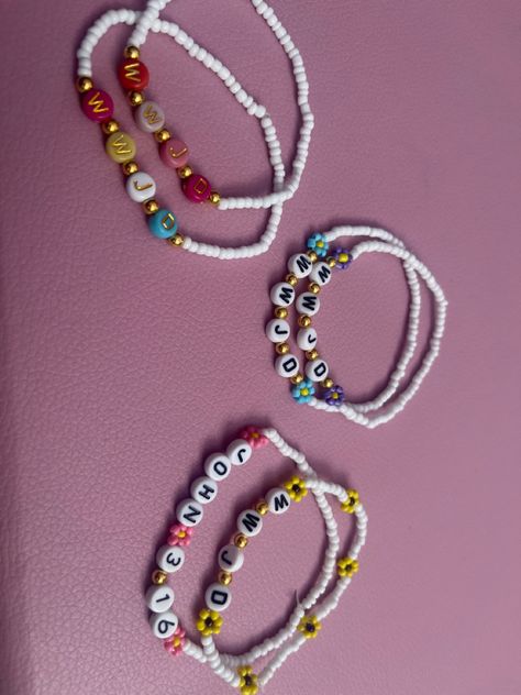 Wwjd Bracelet Beads, Wwjd Beaded Bracelet, Christian Friendship Bracelets, Christian Bracelets Diy, Christian Bracelet Ideas, Wwjd Bracelet, Christian Bracelets, Phone Straps, Beaded Necklace Diy