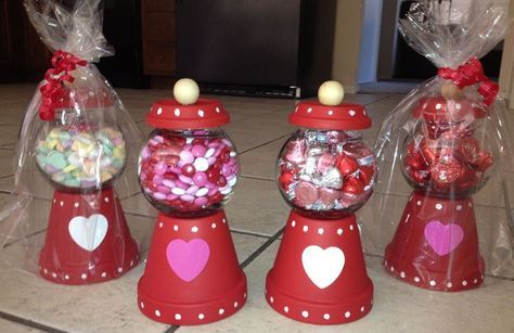 Gumball machine for Valentines Homemade Valentines Gift, Homemade Valentine, Friend Valentine Gifts, Easy Valentine Crafts, Diy Valentine's Day Decorations, Valentine Gifts For Kids, Diy Valentines Decorations, Valentine Crafts For Kids, Valentine Projects