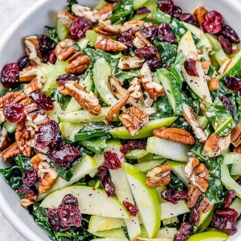 Kale Apple Salad | Clean Food Crush Apple Salads, Cfc Recipes, Kale Apple Salad, Eating Green, Salad Keto, Side Salads, Apple Salad Recipes, Lunch Prep, Keto Snack