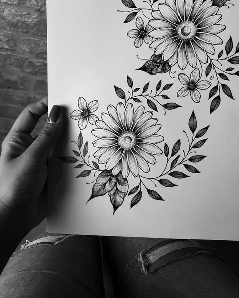 Art Sketches Aesthetic, Vintage Aesthetic Tattoos, Sketches Aesthetic, Aesthetic Tattoos, Daisy Tattoo, Sunflower Tattoos, Flower Sketches, Tattoo Feminina, Sunflower Tattoo