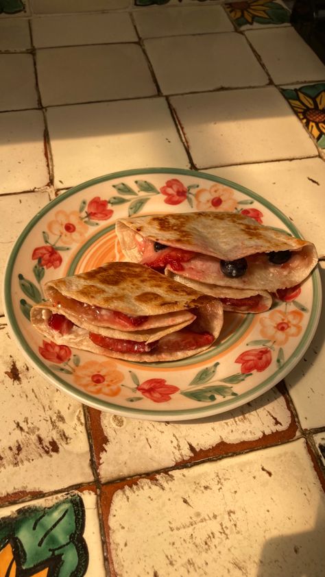 #crepas #crepes #dessert #sweet #breakfast #brunch #food #aesthetic #postres #desayuno Crepes Dessert, Brunch Food, Sweet Breakfast, Breakfast Brunch, Dessert, Ethnic Recipes