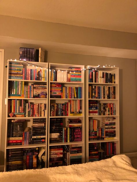 Large Bookcase Decor, Billy Bookshelf Organization, Billy Bookcase Styling Bedroom, Bedroom Layout With Bookshelf, Cube Bookshelf Styling With Books, Huge Bookshelf Aesthetic, At Home Bookshelves, Bookshelf Design Aesthetic, Billy Bookcase Aesthetic