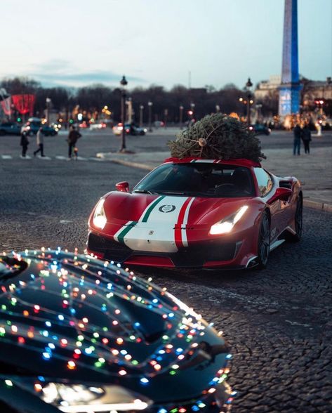 Christmas Car Wallpaper Iphone, Christmas Cars Wallpaper, Christmas F1 Wallpaper, F1 Christmas Wallpaper, Christmas Car Wallpaper, F1 Christmas, Christmas Car Decorations, Christmas Cars, Car Christmas Tree