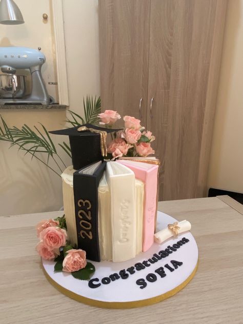 Birthday And Graduation Cake Combo, Birthday And Graduation Cake, Grad Cake, Graduation Cake, Brunch Party, Graduation Cakes, Grad Party, Grad Parties, Cake Ideas